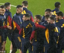 赛后洛杉矶快船备战意大利杯;刷新队史纪录细节曝光;质疑声仍在;训练强度明显提升的简单介绍 赛后洛杉矶快船备战意大利杯;刷新队史纪录细节曝光;质疑声仍在;训练强度明显提升的简单介绍