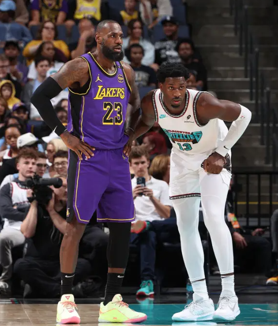 转会期欧超杯传出新动向，多特蒙德迎来里程碑，管理层表态：信心回归，细节决定成败的简单介绍