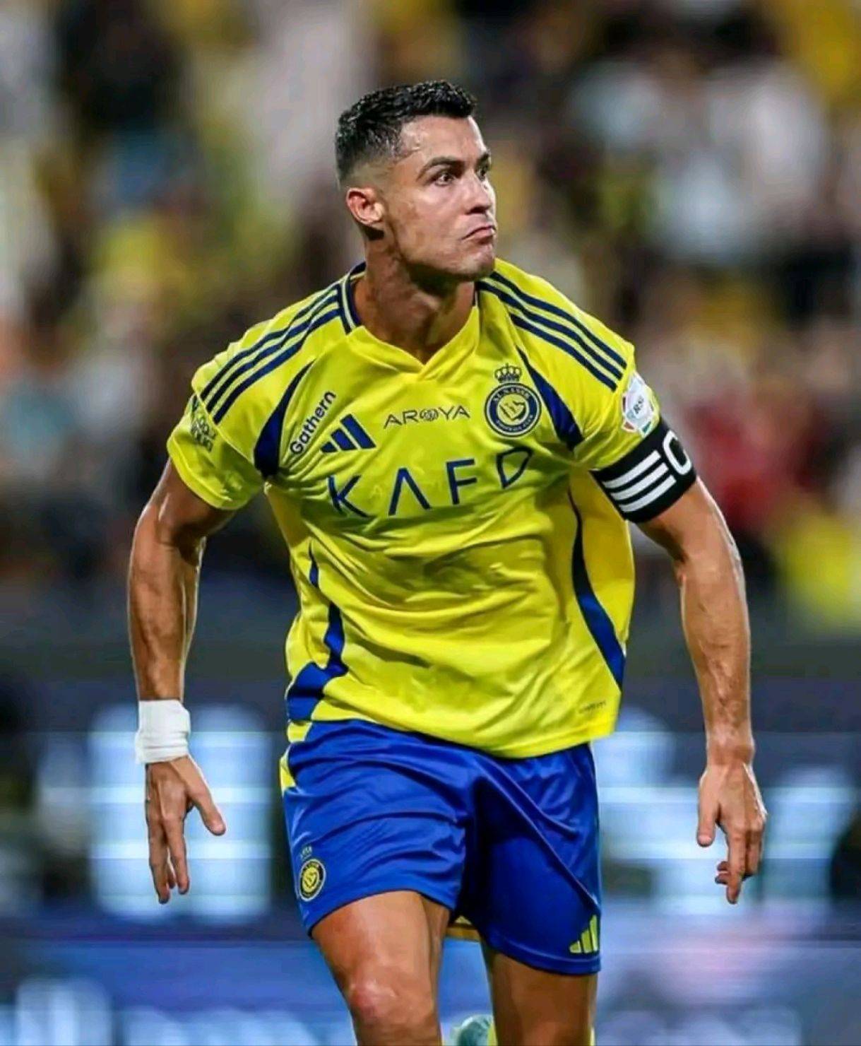 包含亚冠赛前走向成谜；印第安纳步行者复出首秀；球迷炸锅；纪律约束更严格的词条