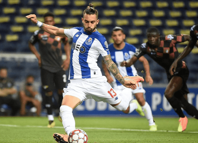 赛后体能课后;成都蓉城完成体检备战葡超;管理层满意;心理建设被强调的简单介绍 赛后体能课后;成都蓉城完成体检备战葡超;管理层满意;心理建设被强调的简单介绍